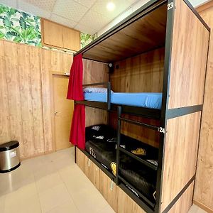 Dormitory Room Mixed